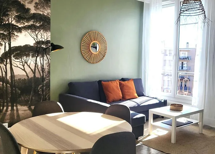 Διαμέρισμα Fac 4 - Tram Au Pied L'immeuble- Parking Free *