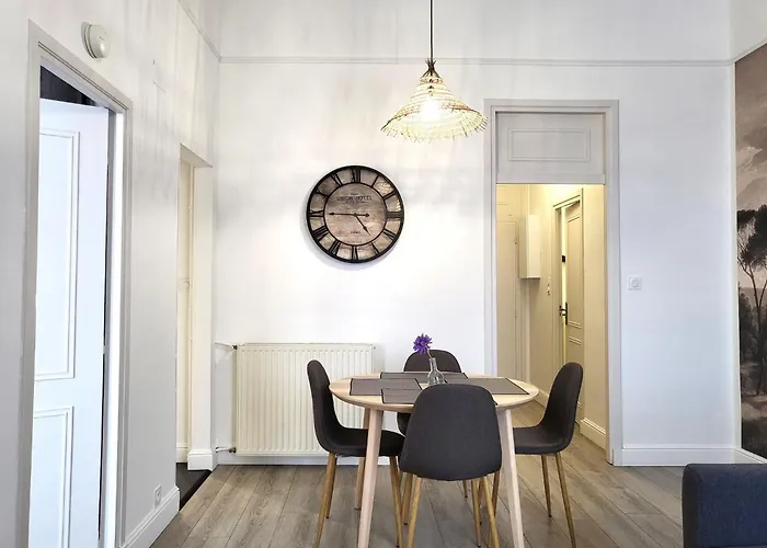 Fac 4 - Tram Au Pied L'immeuble- Parking Free Διαμέρισμα *