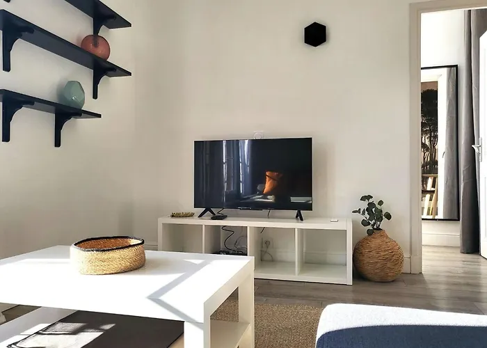 Διαμέρισμα Fac 4 - Tram Au Pied L'immeuble- Parking Free