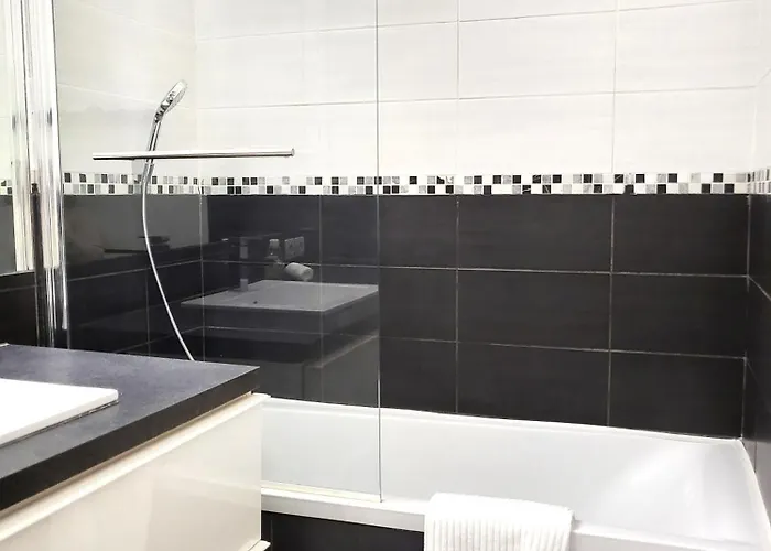 Lejlighed Fac 4 - Tram Au Pied L'immeuble- Parking Free